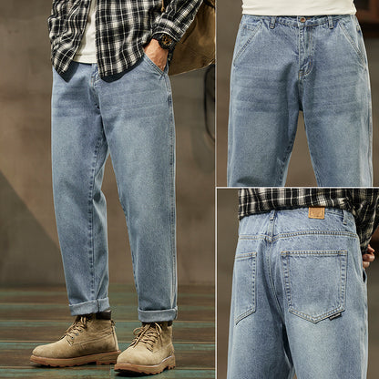 Jean homme bleu foncé coupe droite détail des poches