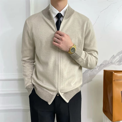Veste homme bleu marine portée ouverte